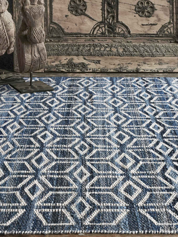 EIXAMPLE RUG - BLUE/IVORY - JACQUARD WOVEN - DENIM/WOOL