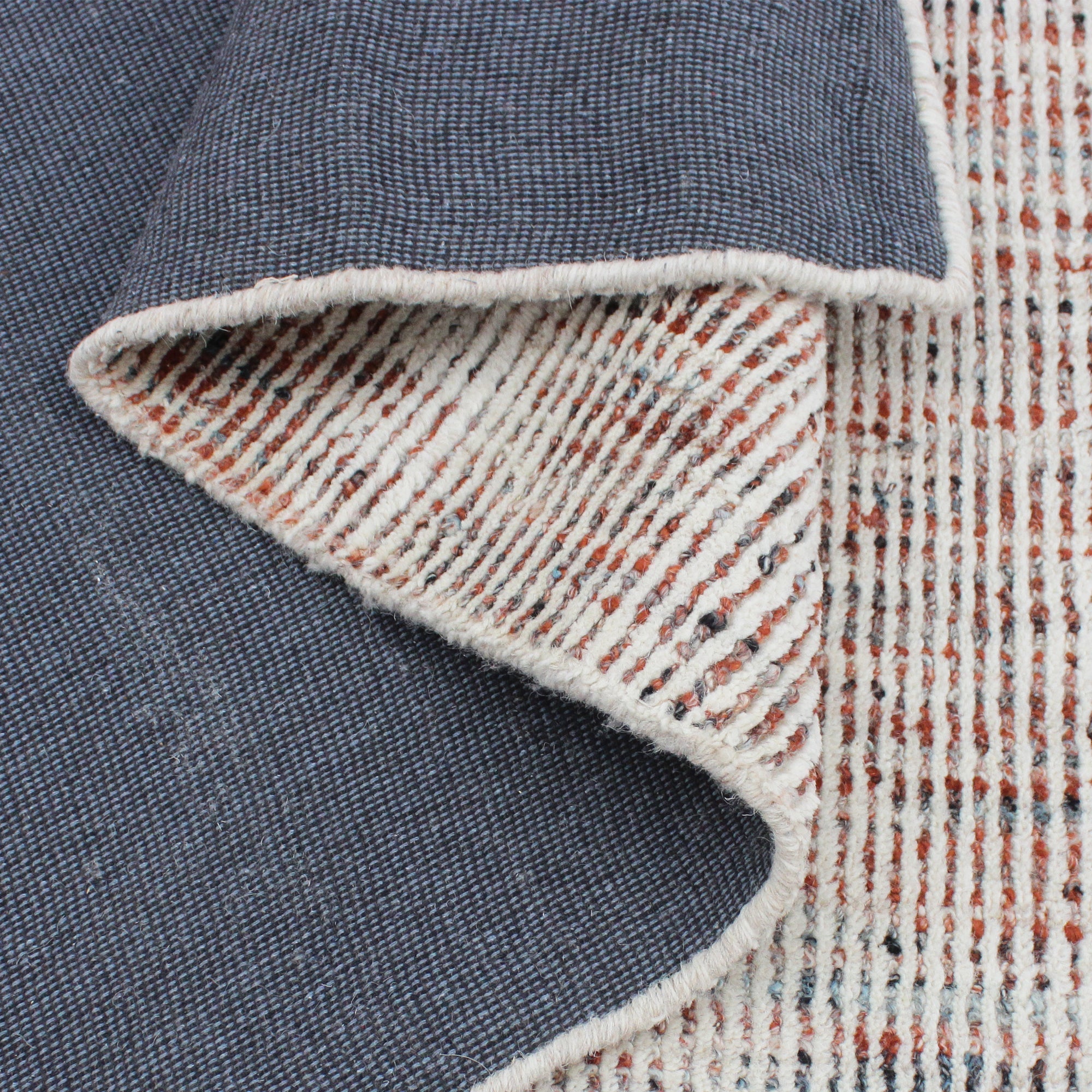 CIRILO RUG - HANDSPUN WOOLEN YARN