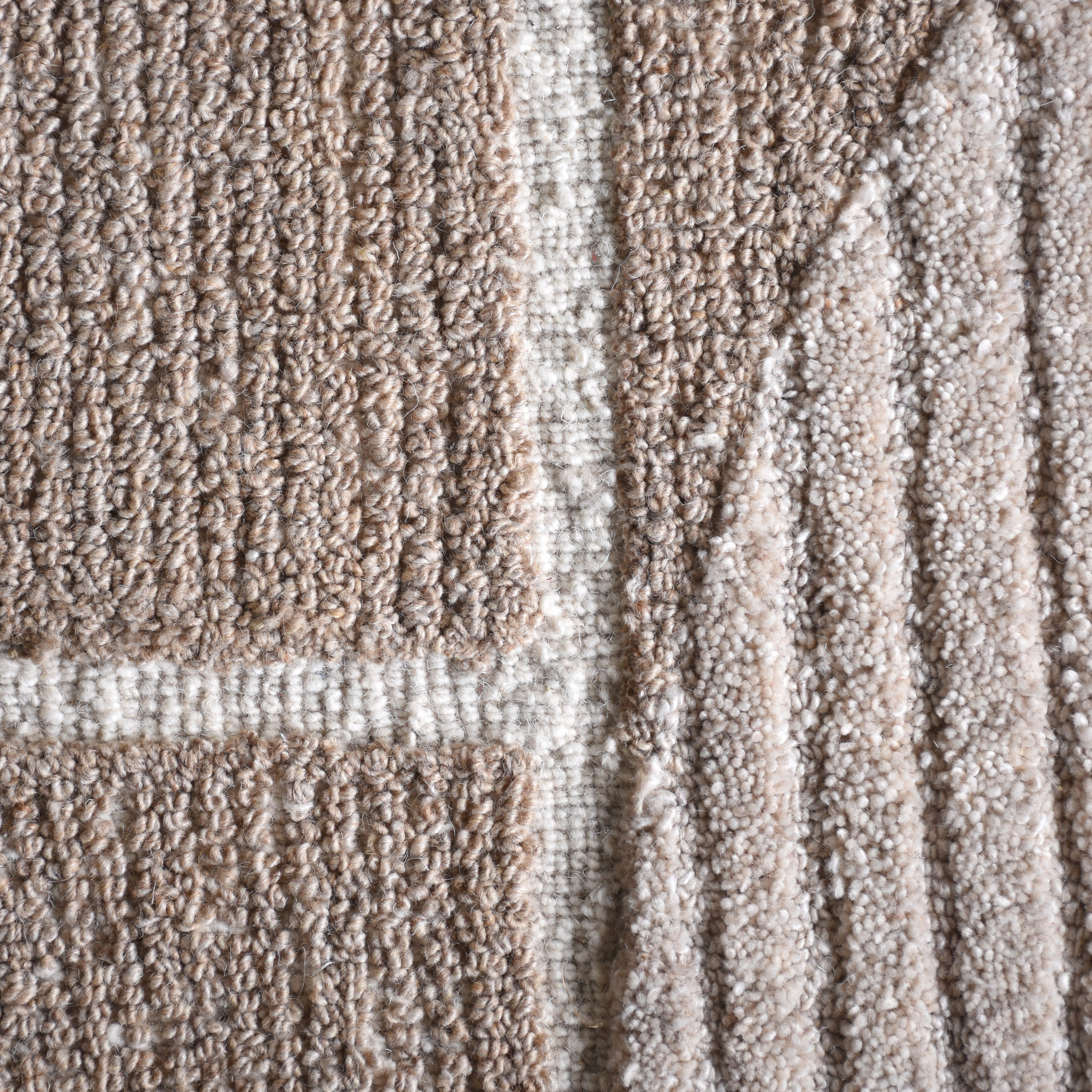 ALDINE RUG - IVORY/BEIGE - HAND WOVEN/OVER TUFTED - WOOL/VISCOSE