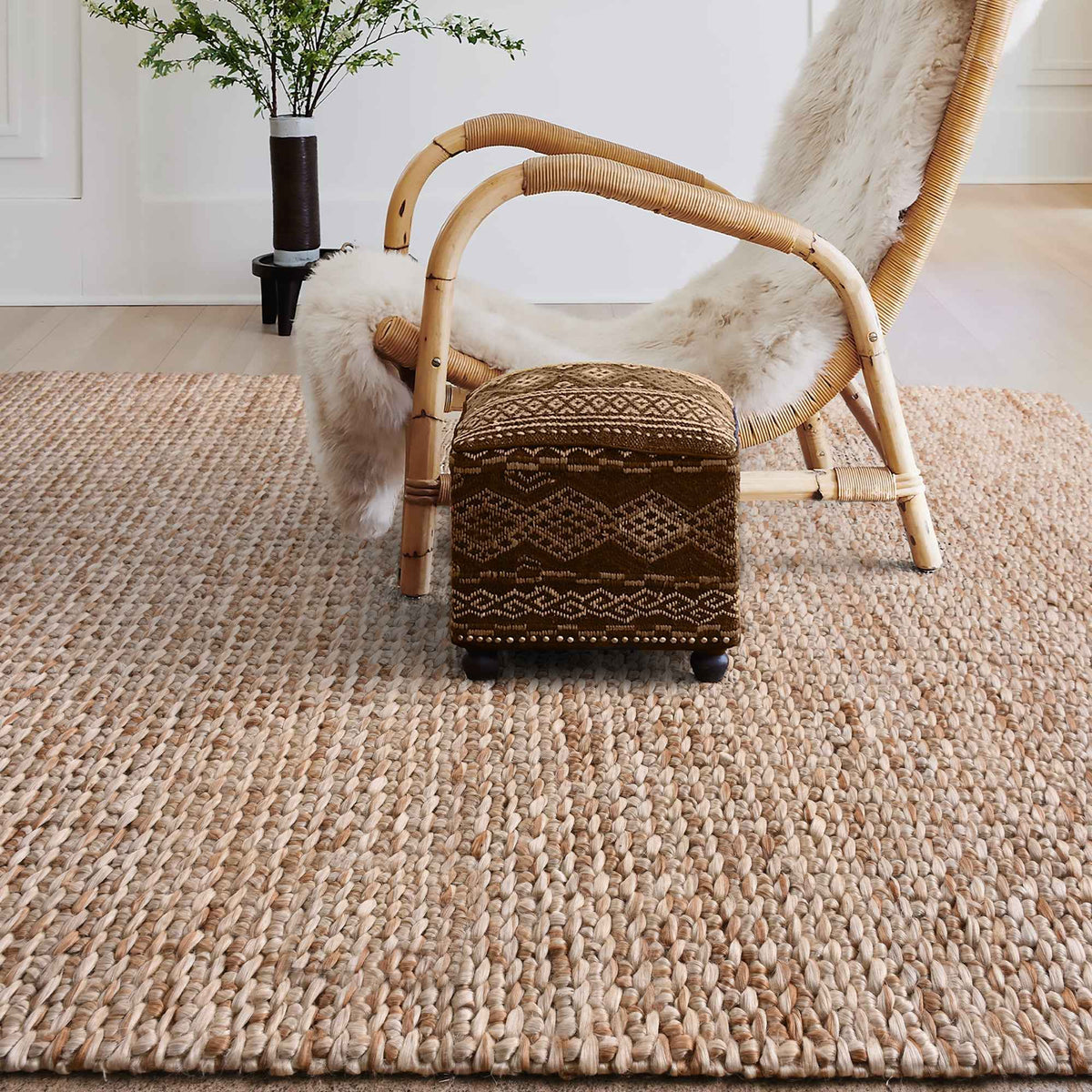 Monolith & Heart Baykova Hand-Woven Jute Rug, Natural