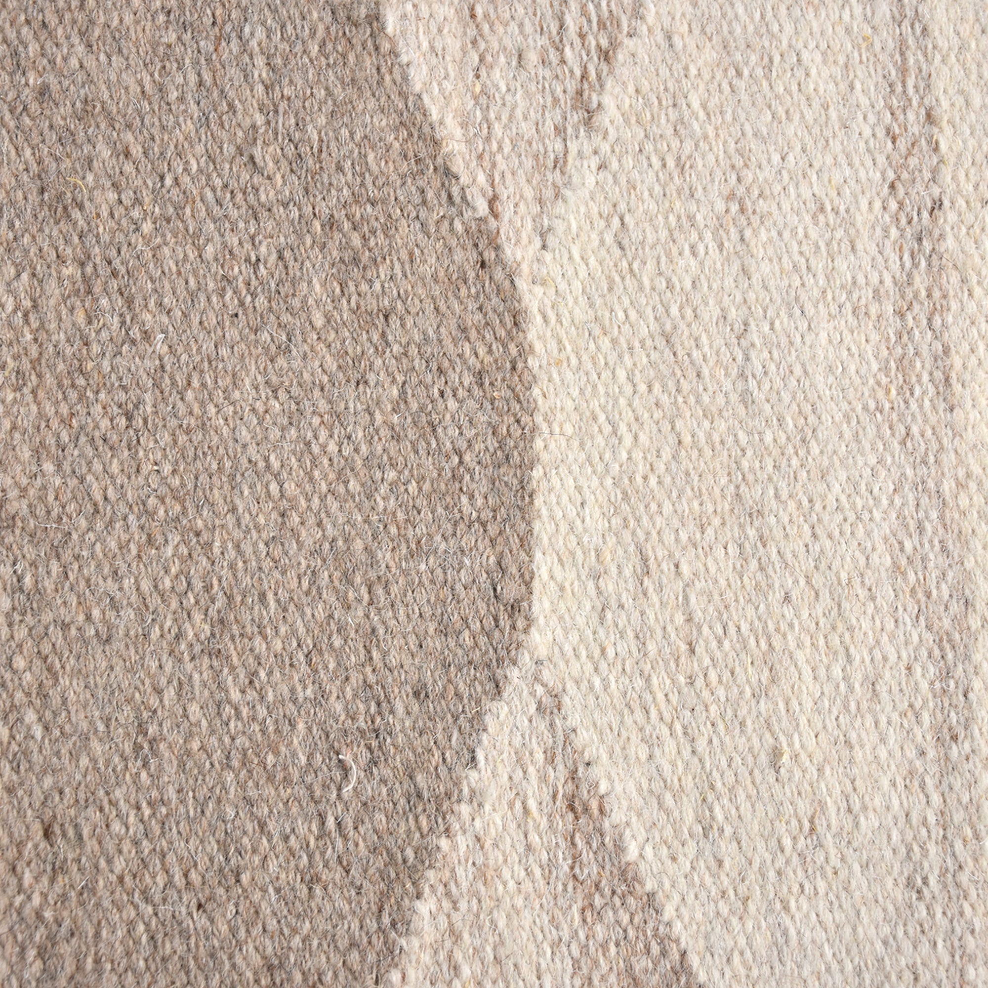 DESNA RUG - IVORY/BEIGE - WOOL