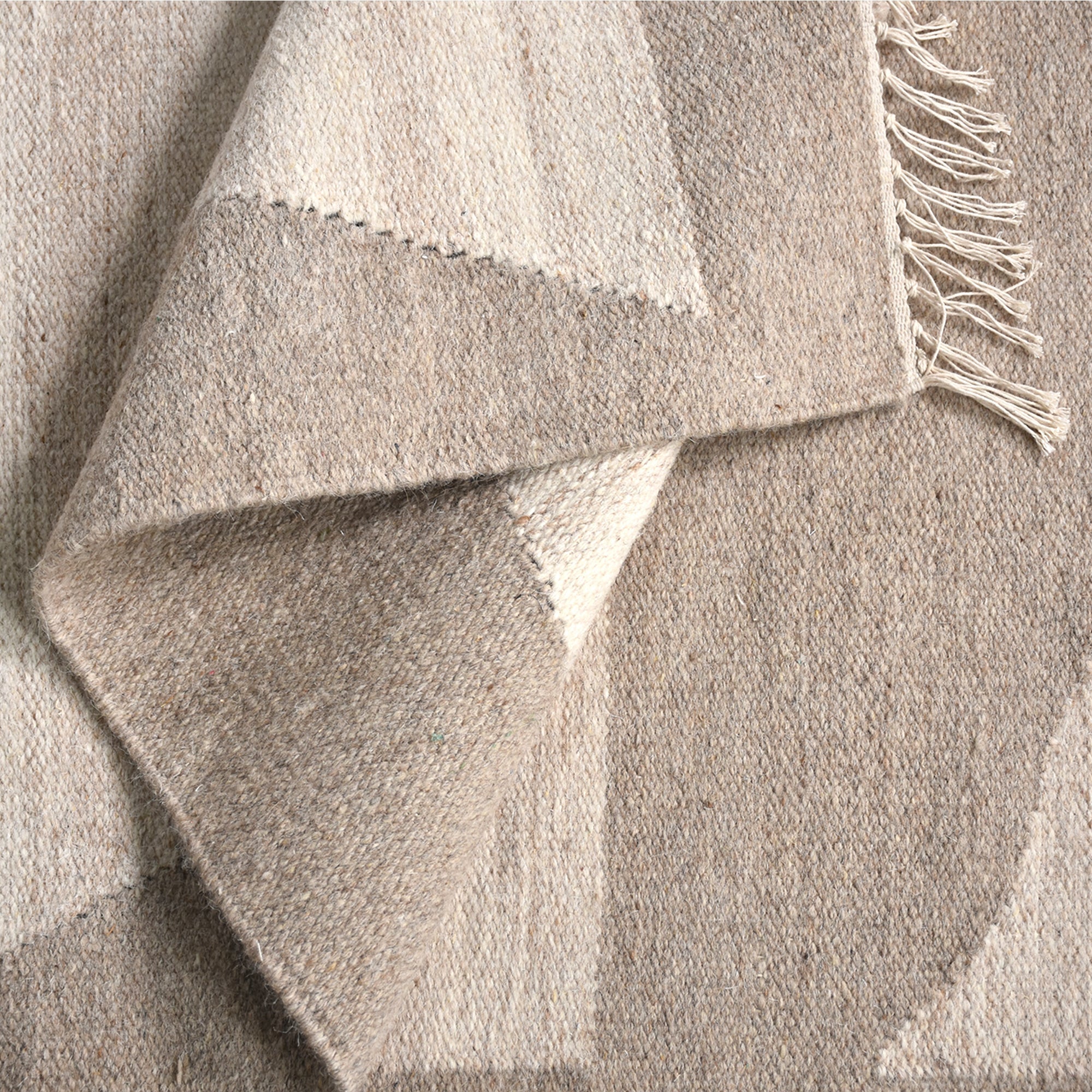 DESNA RUG - IVORY/BEIGE - WOOL