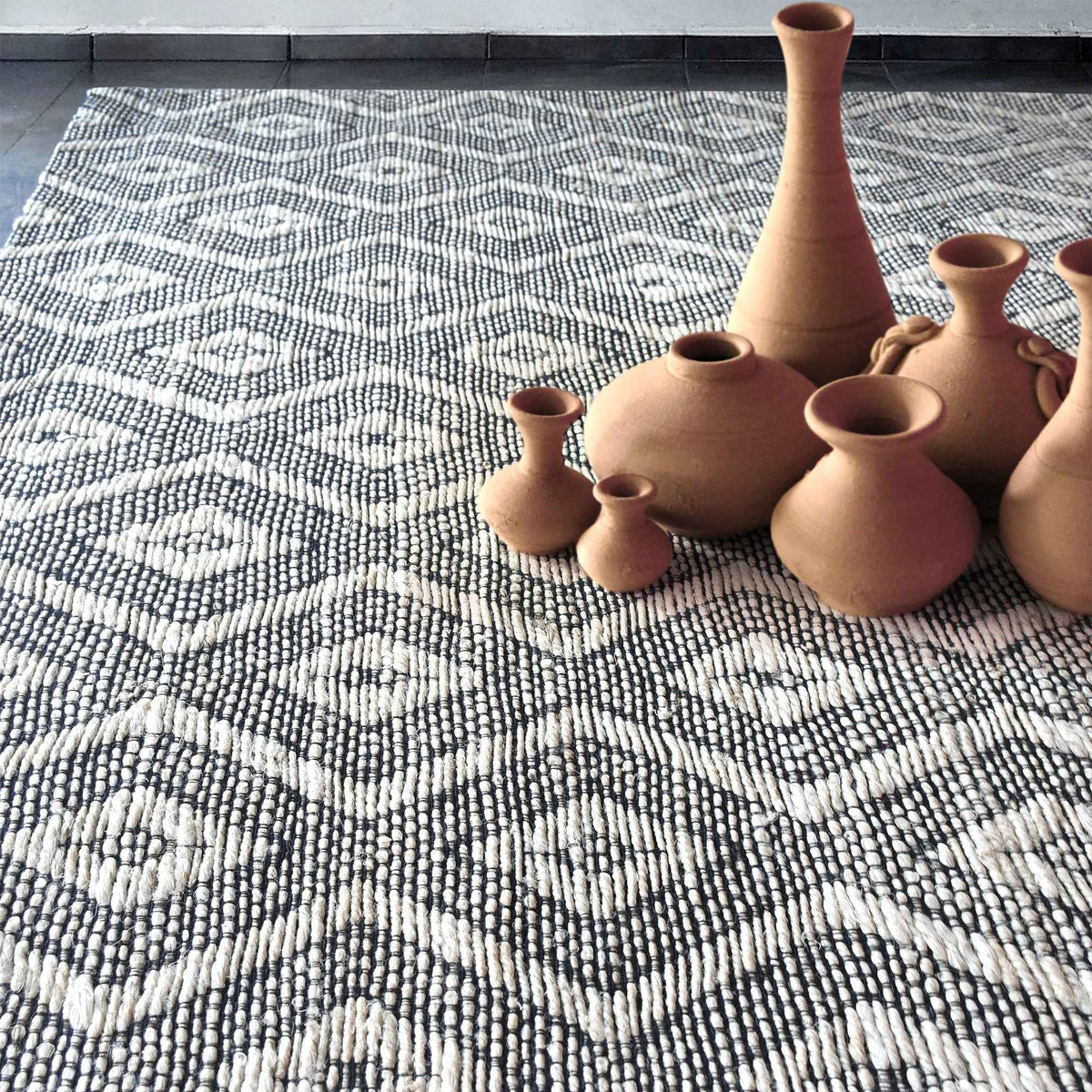 Monolith & Heart Flair Hand-Woven Hemp & Cotton Rug, Charcoal & Natural
