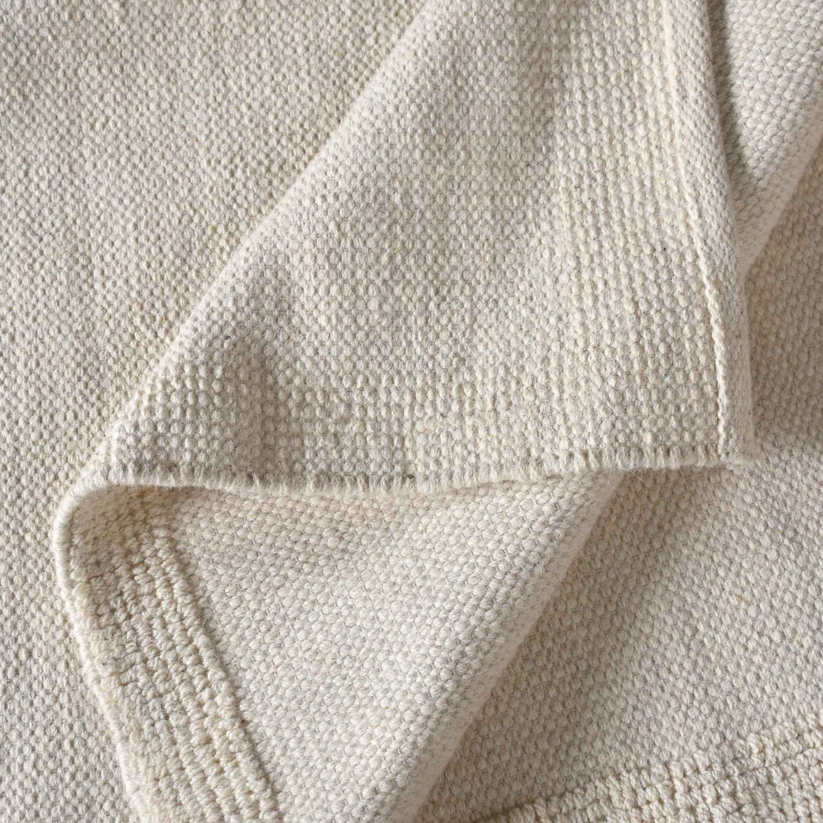 GILLARD RUG - WOOL - IVORY - HANDWOVEN