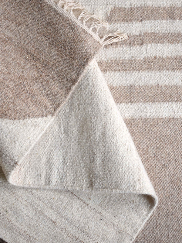 LARRABEE RUG - IVORY/BEIGE - HAND WOVEN - WOOL