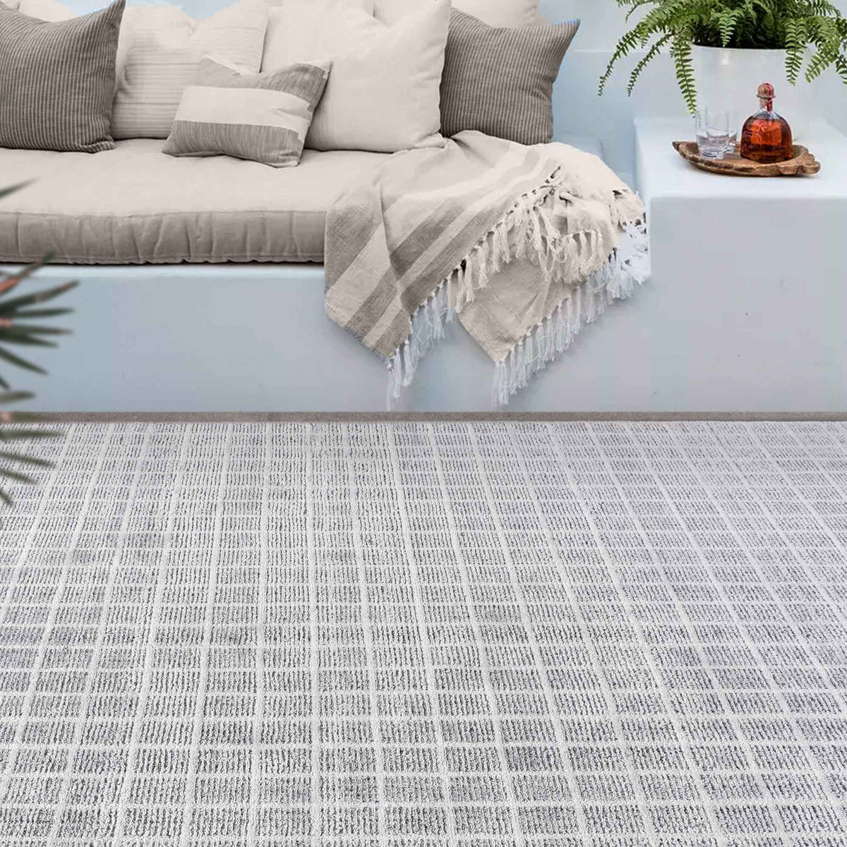 Monolith & Heart Laty Hand-Woven Recycled PET Rug, White & Grey