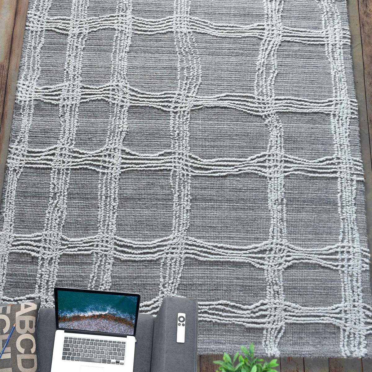 MEDZEV RUG - WOOL