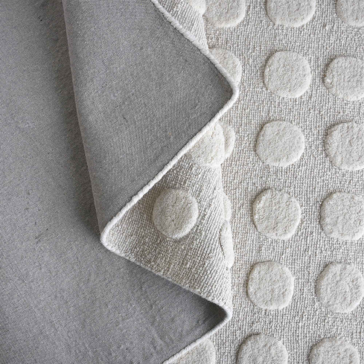 Monolith & Heart Piata-II Hand-Woven & Over-Tufted Wool & Jute Rug, Ivory