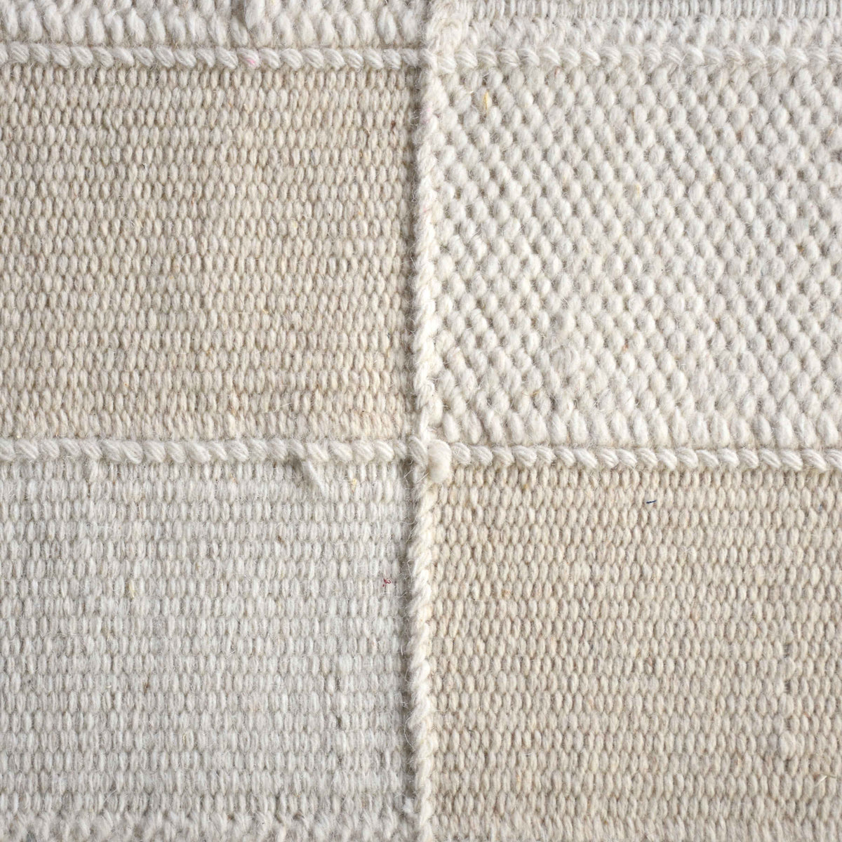 RABACCA RUG - IVORY - HAND WOVEN - WOOL
