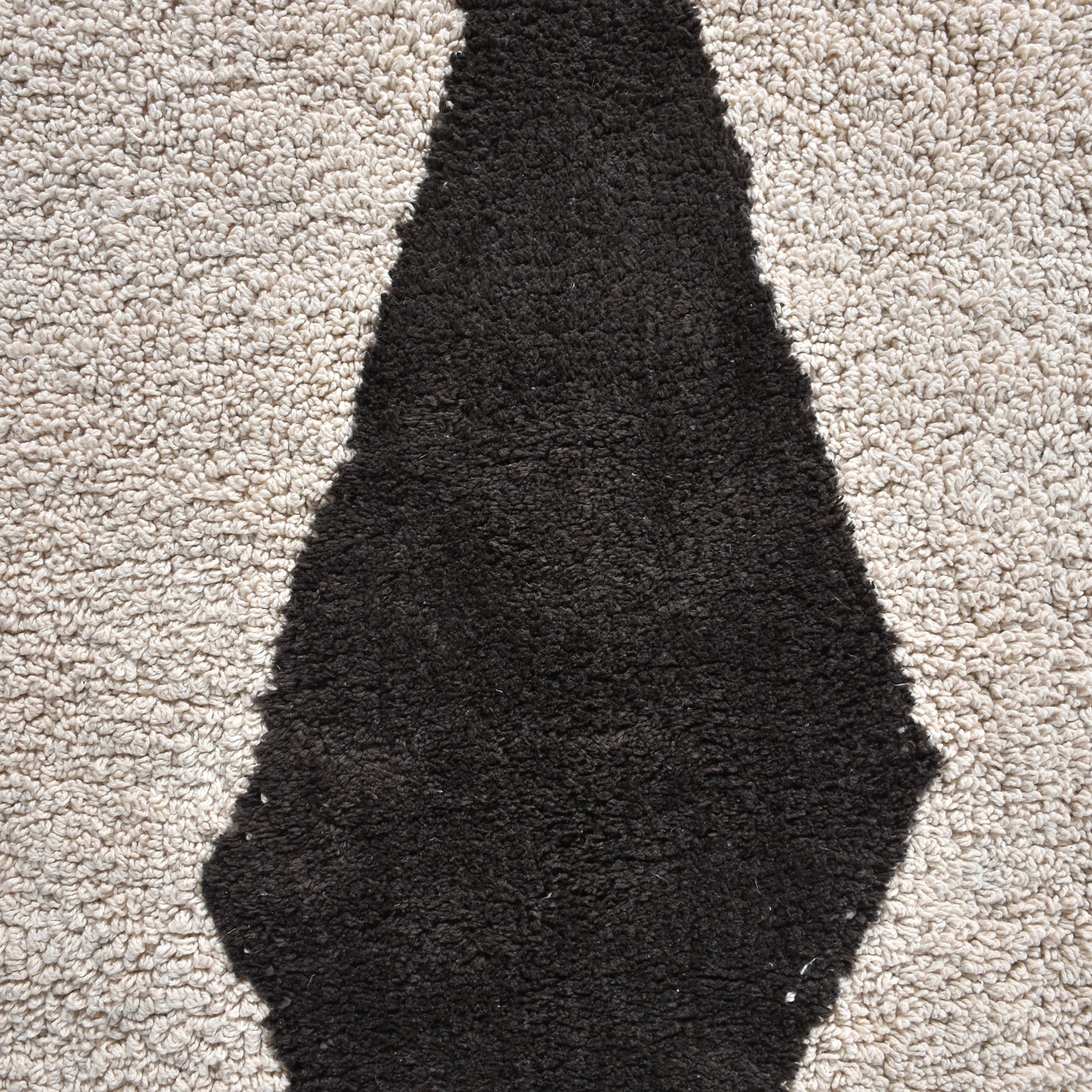 SARATA RUG - IVORY/CHARCOAL - COTTON - TABLE TUFTED