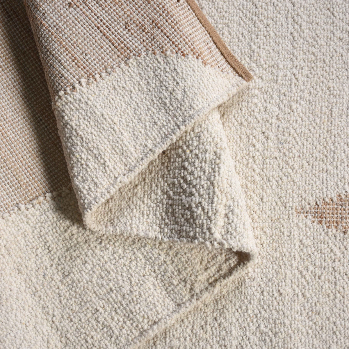Monolith & Heart Dobrev-II Hand-Woven Wool & Jute Rug, Ivory & Natural