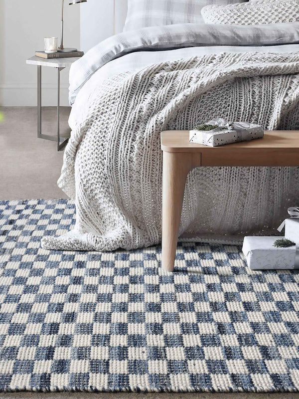 NICOLAVS RUG - IVORY/BLUE - HAND WOVEN - COTTON DENIM/WOOL