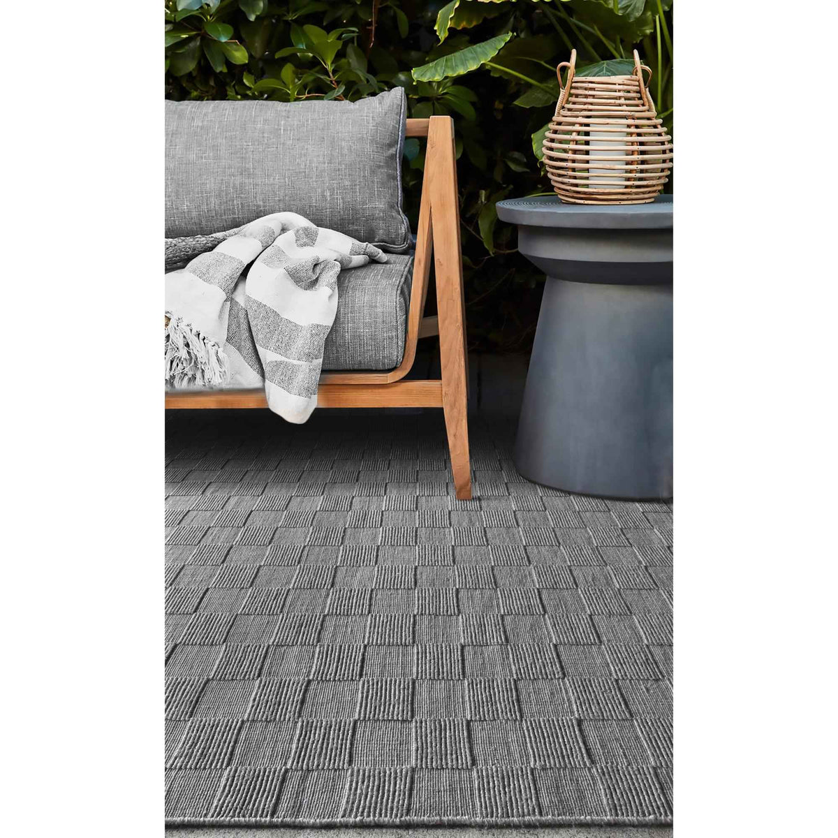 Monolith & Heart Sampan Hand-Woven Recycled PET Rug, Grey